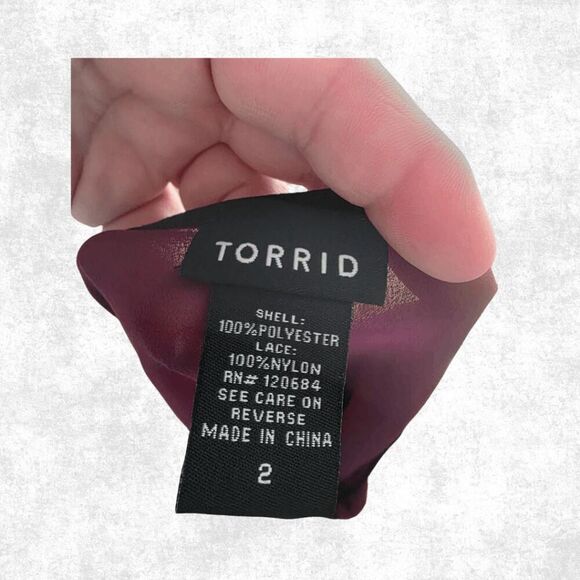 Torrid Plum Sheer Lace Overlay Blouse – Plus Size 2 (18/20) Torrid Plum Sheer L - Picture 3 of 5